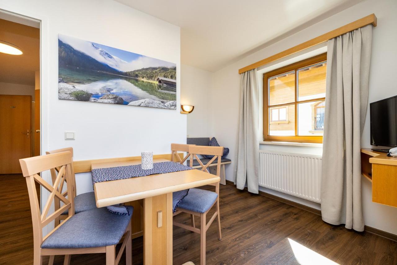 Michis Aparthotel Flachau Exterior foto
